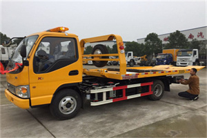 葫芦岛哪里有拖车服务